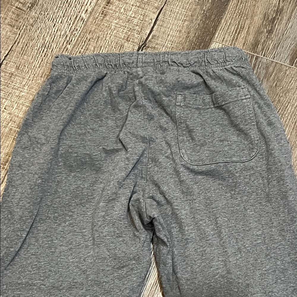 Nike Mens Gray Jogger Pants. Lighter/cooler material not sweat pants. - Picture 5 of 7